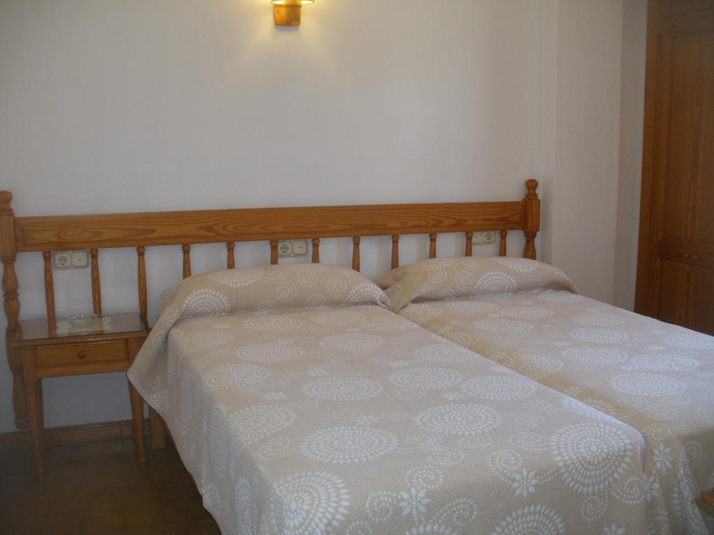 Apartamentos Can Jordi 칼라 피구에라 객실 사진